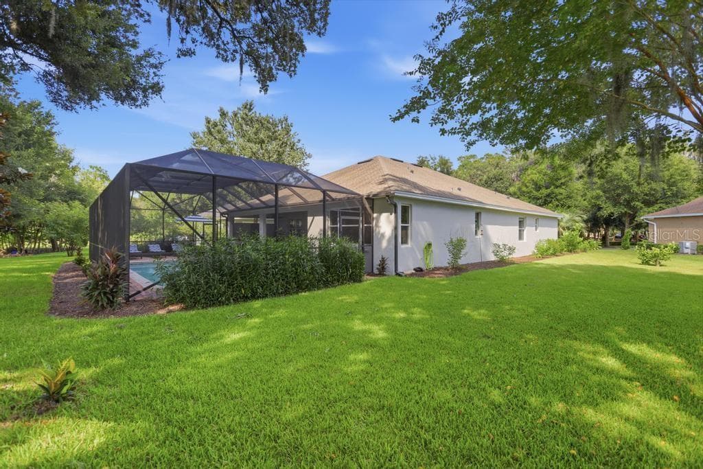 108 SUFFOLK CT. — photo 52 of 54