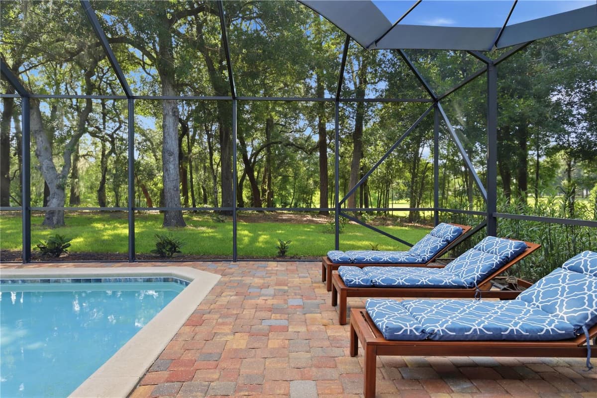 108 SUFFOLK CT. — photo 3 of 54