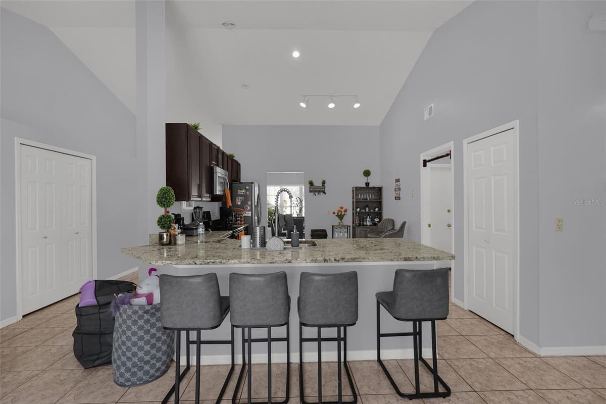 230 LYTTON CIRCLE — photo 10 of 34