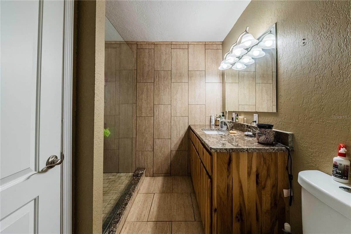 5934 RIDGE DRIVE — photo 21 of 34