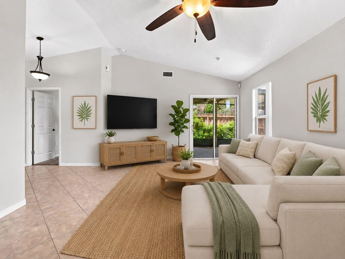 1079 SUNSHINE WAY SW — photo 3 of 45