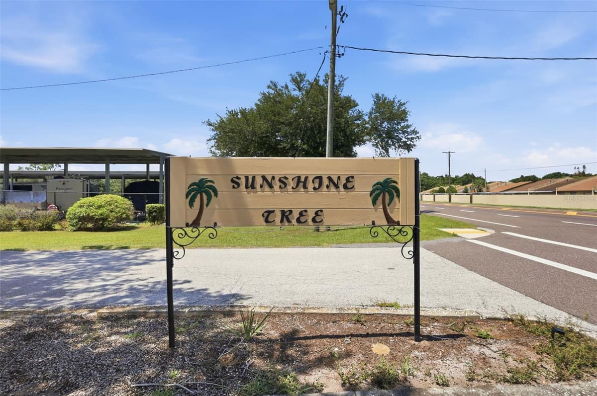 1079 SUNSHINE WAY SW — photo 40 of 45