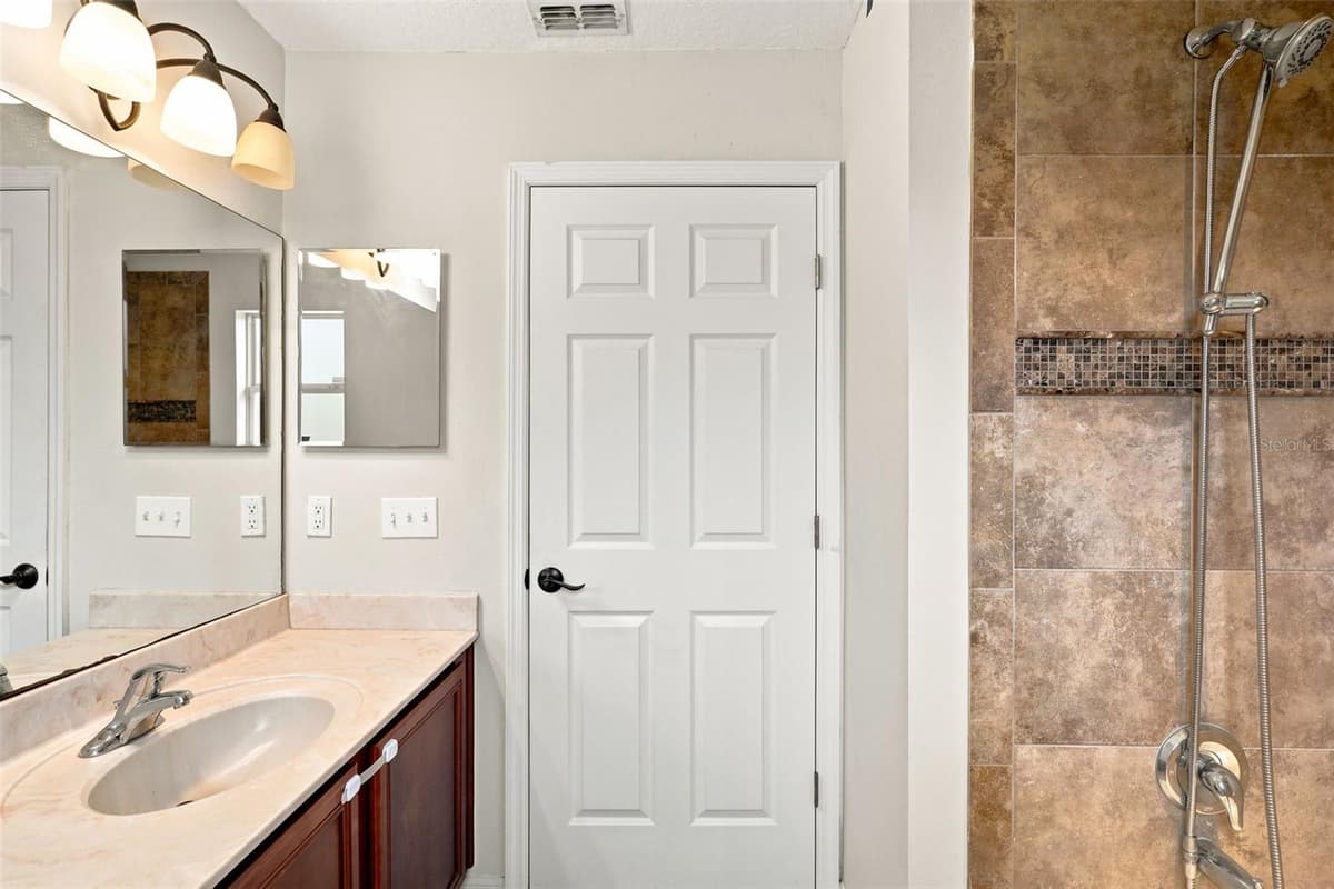 1079 SUNSHINE WAY SW — photo 28 of 45