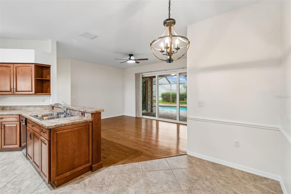 5306 WATERLEAF COURT — photo 19 of 86