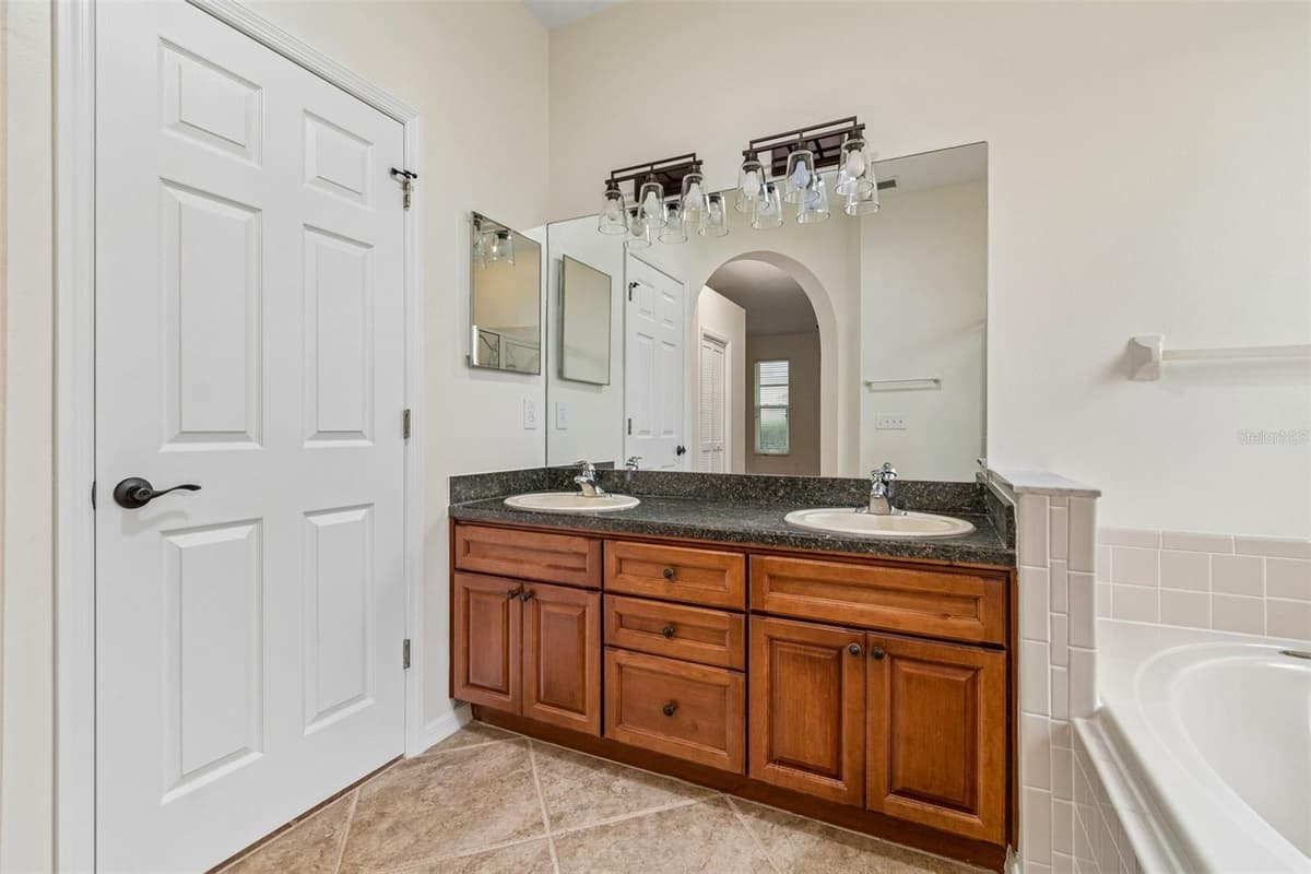 5306 WATERLEAF COURT — photo 28 of 86