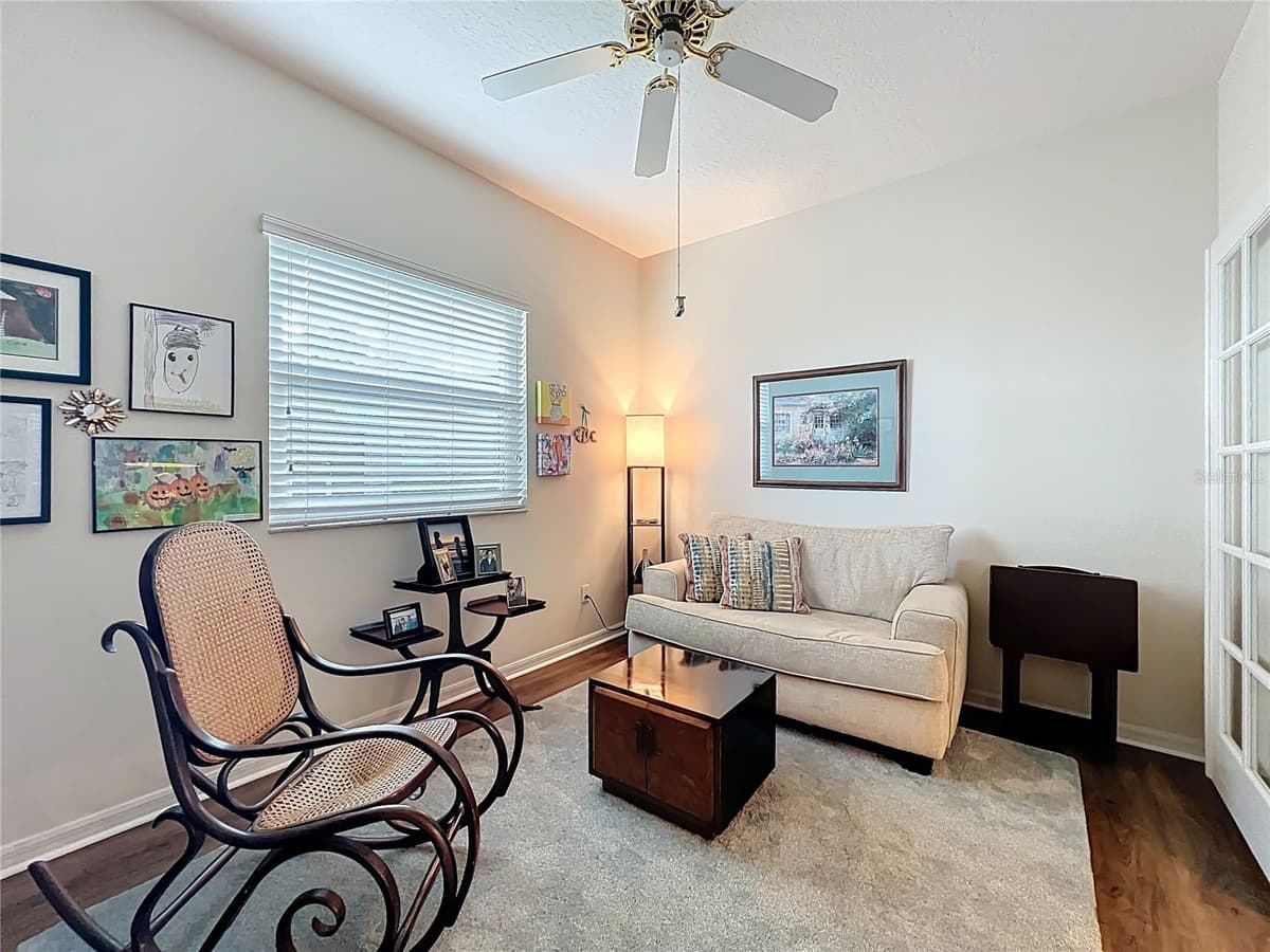 4334 HAMMERSMITH DRIVE — photo 4 of 28