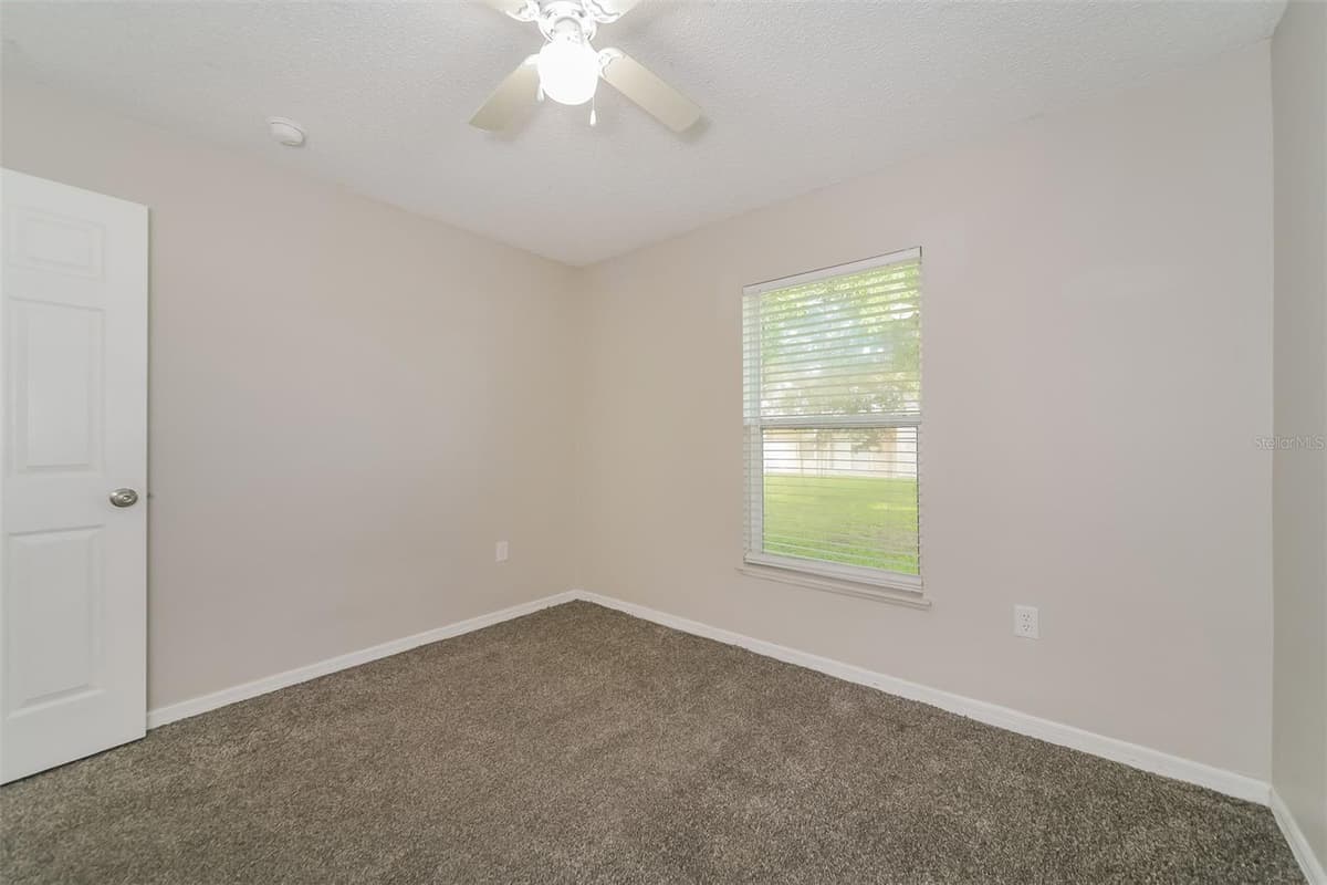 611 BASINGSTOKE COURT — photo 18 of 21