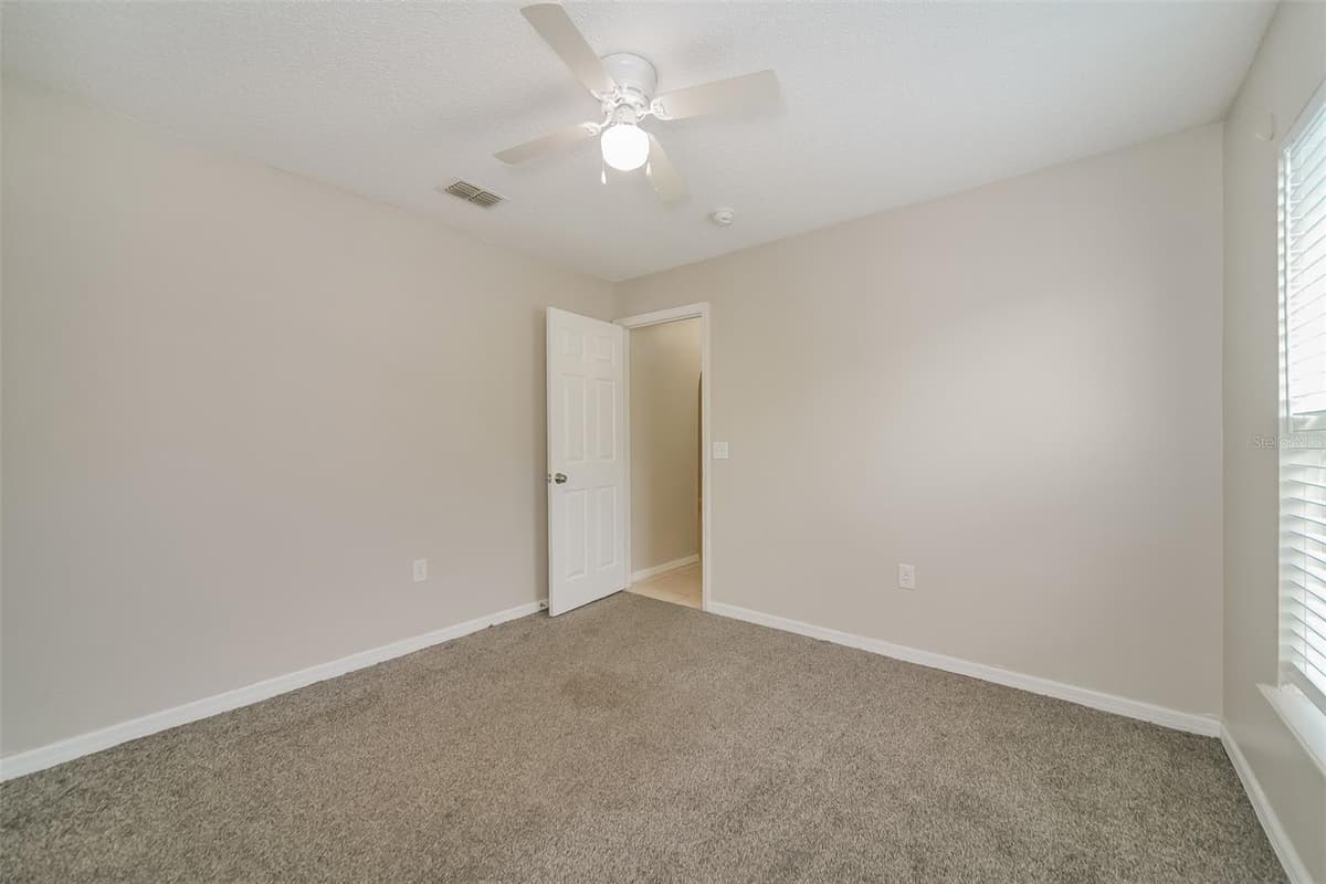 611 BASINGSTOKE COURT — photo 17 of 21