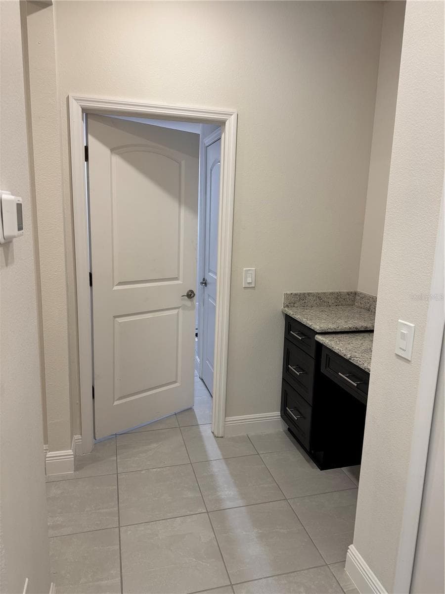 3271 NADASKY AVENUE — photo 8 of 20