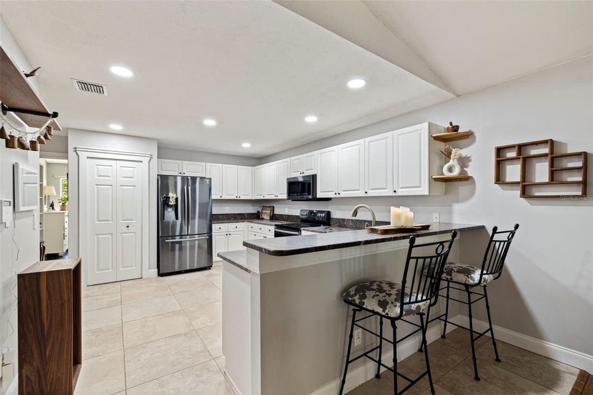2462 14TH AVENUE — photo 3 of 45