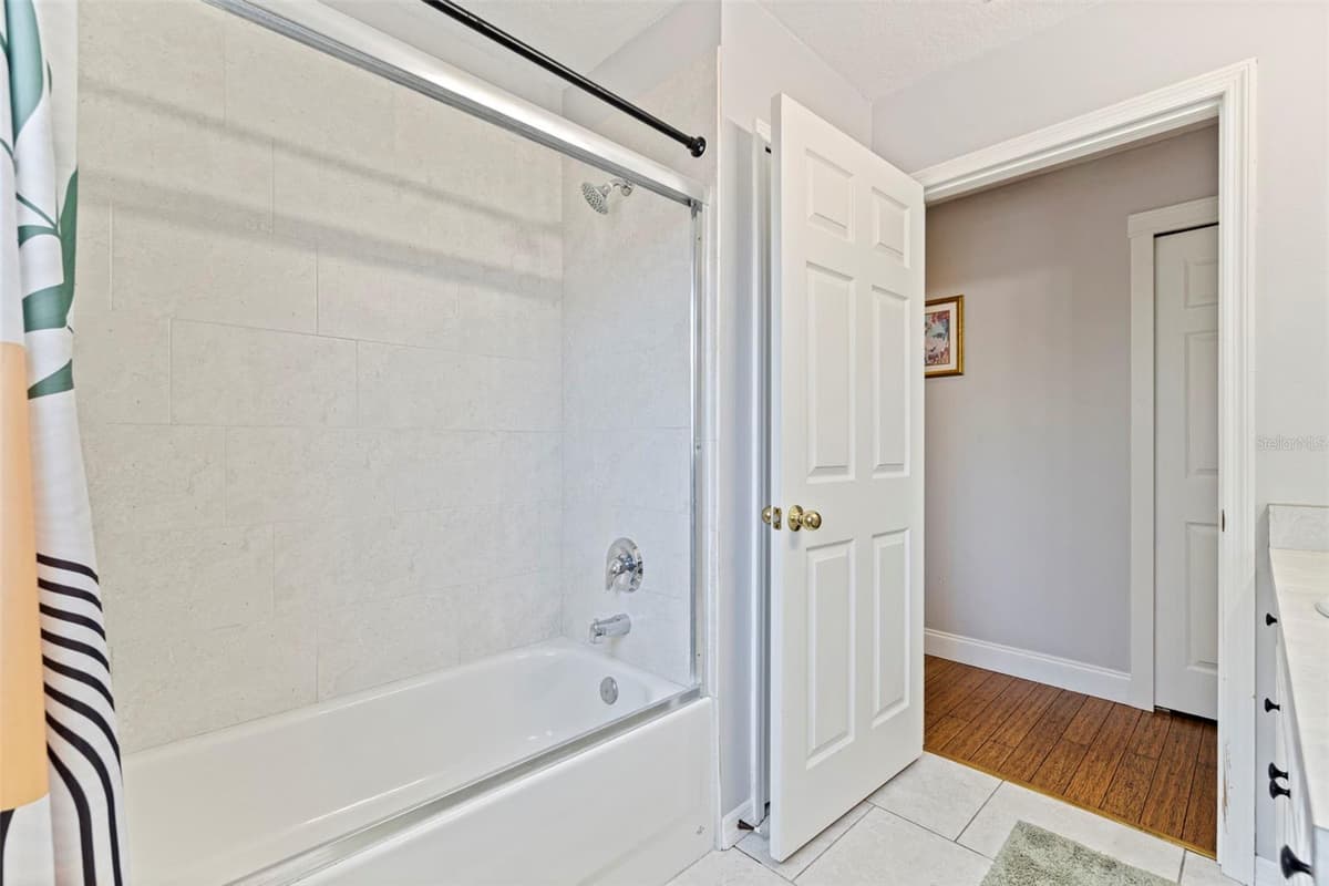 2462 14TH AVENUE — photo 37 of 45