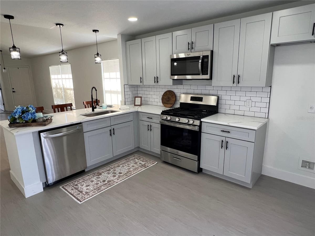 207 HIGH RIDGE DRIVE — photo 6 of 11