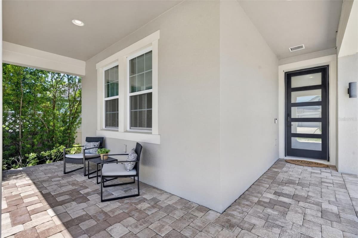 9202 MERLON DRIVE — photo 4 of 60