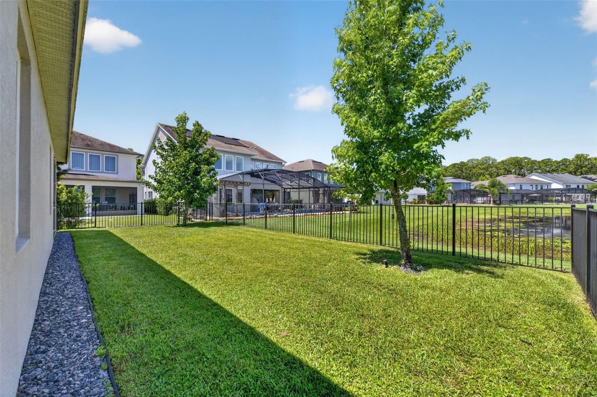 9202 MERLON DRIVE — photo 47 of 60