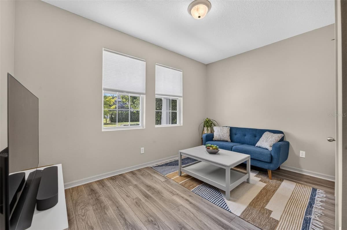 9202 MERLON DRIVE — photo 36 of 60