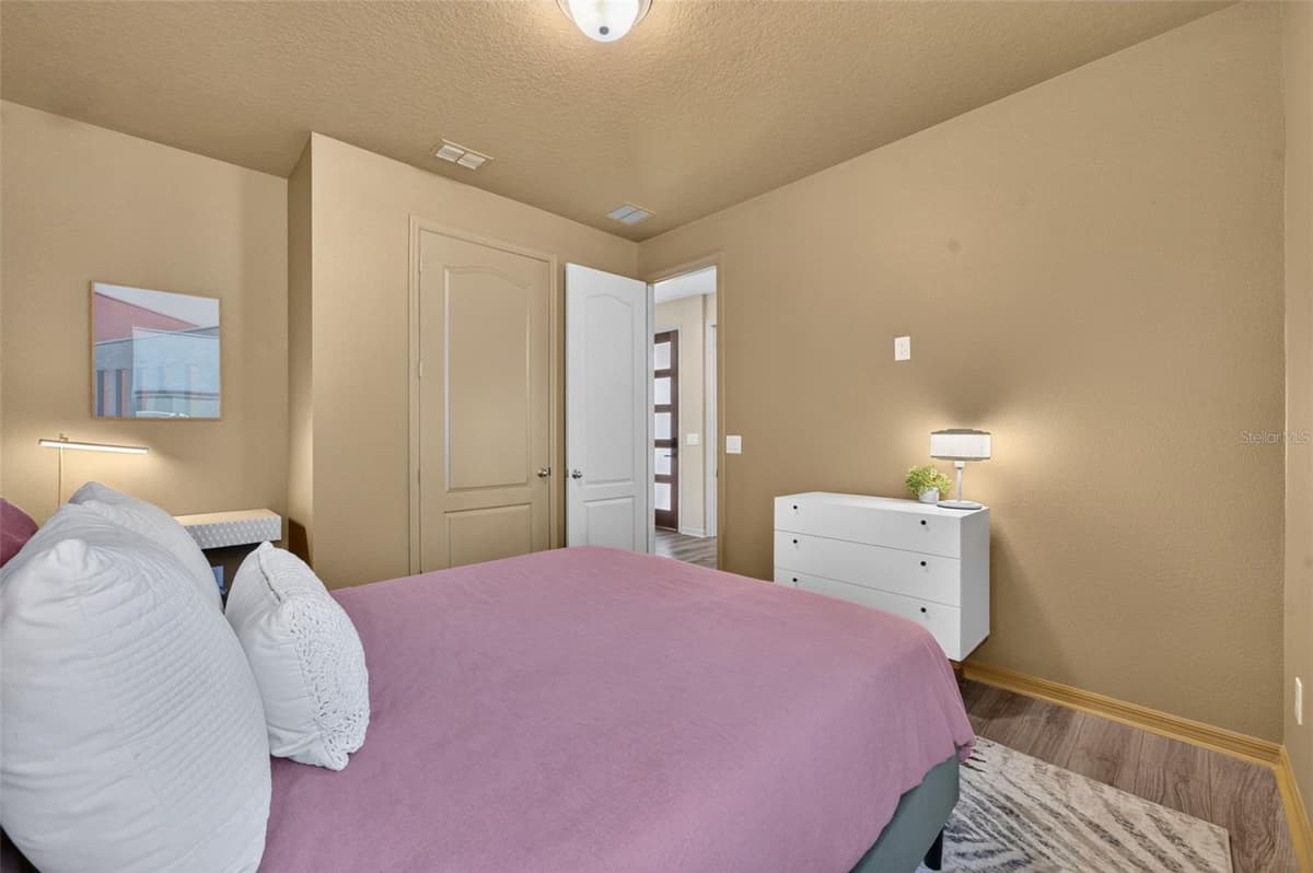 9202 MERLON DRIVE — photo 39 of 60