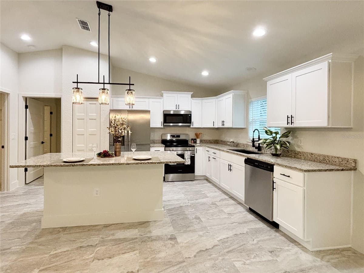 22575 ANCHOR BOULEVARD — photo 11 of 64