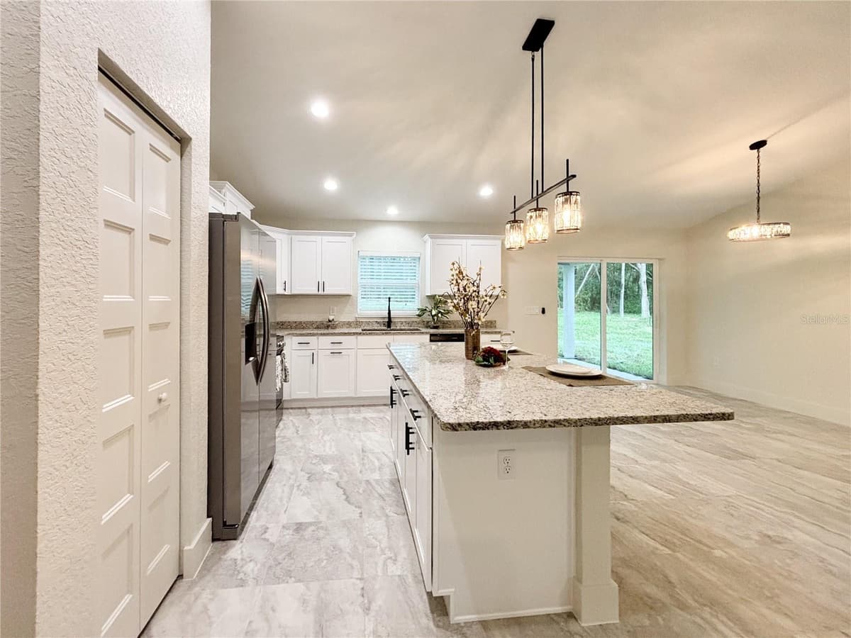 22575 ANCHOR BOULEVARD — photo 18 of 64