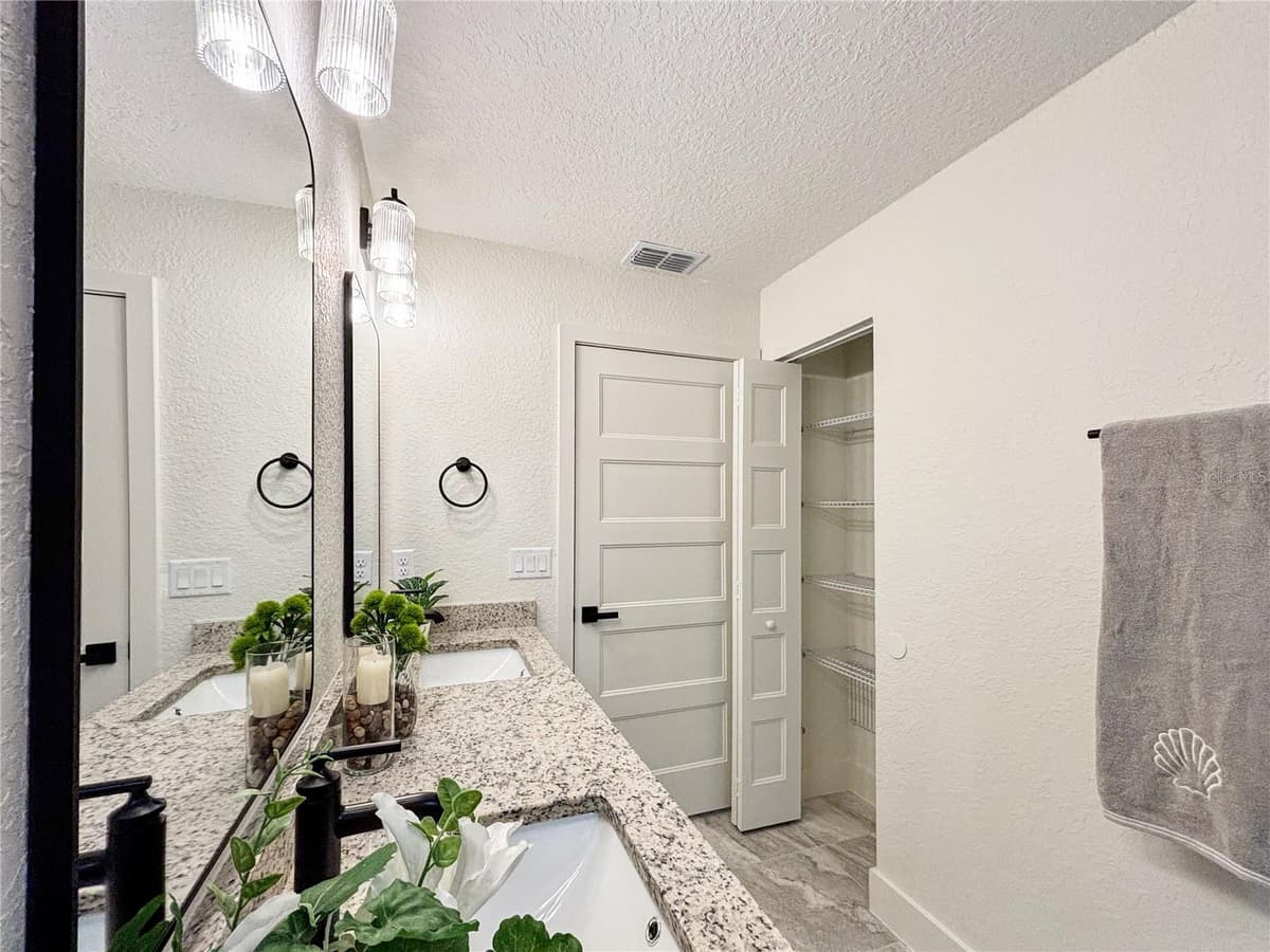 22575 ANCHOR BOULEVARD — photo 31 of 64