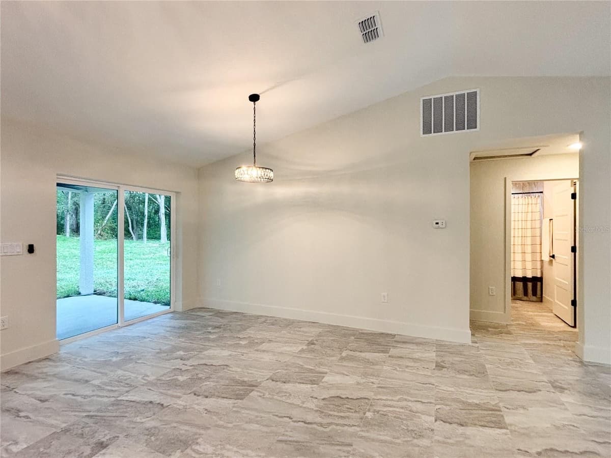 22575 ANCHOR BOULEVARD — photo 10 of 64