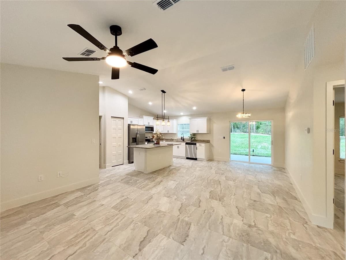22575 ANCHOR BOULEVARD — photo 6 of 64