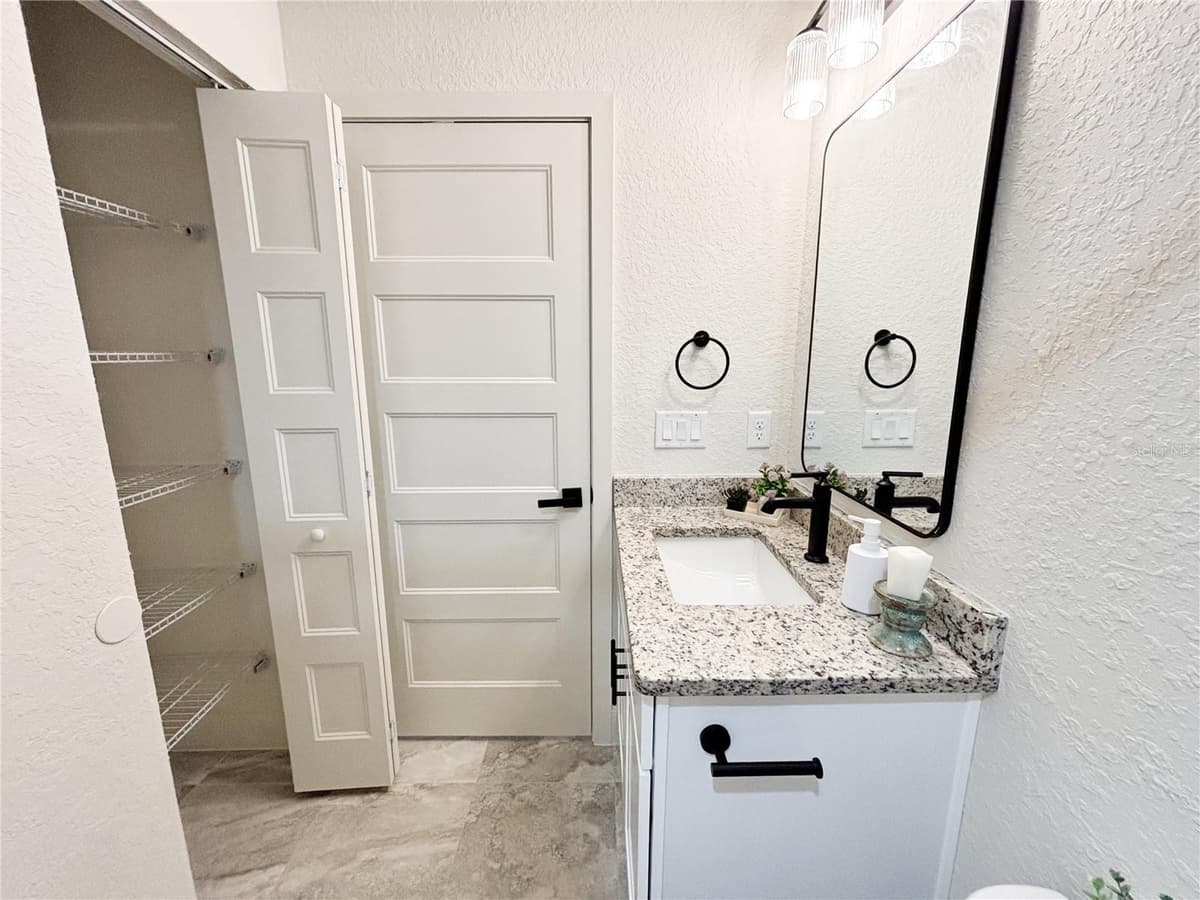 22575 ANCHOR BOULEVARD — photo 41 of 64