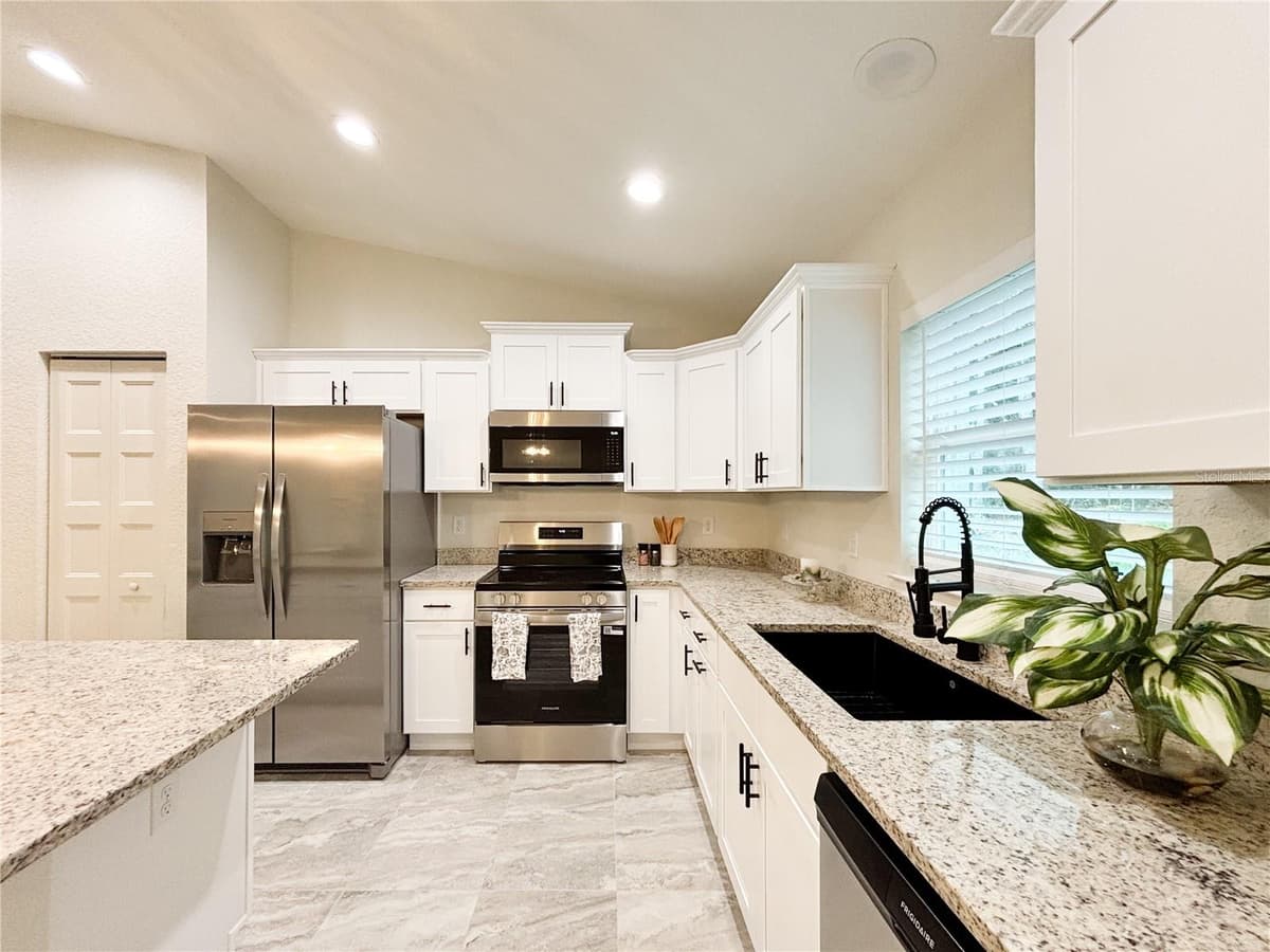 22575 ANCHOR BOULEVARD — photo 13 of 64