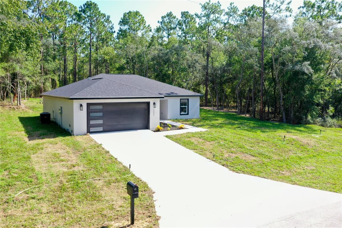 22575 ANCHOR BOULEVARD — photo 4 of 64