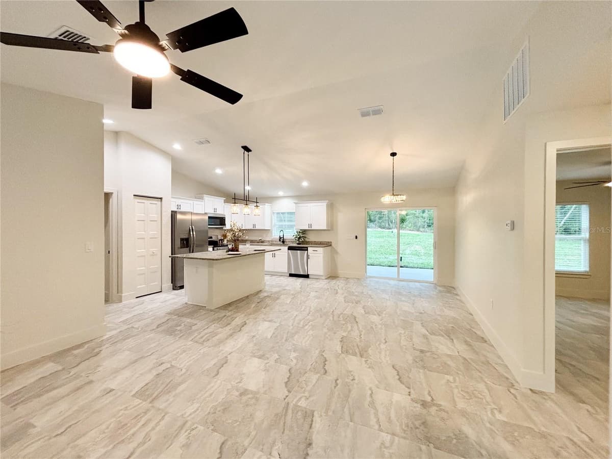 22575 ANCHOR BOULEVARD — photo 7 of 64