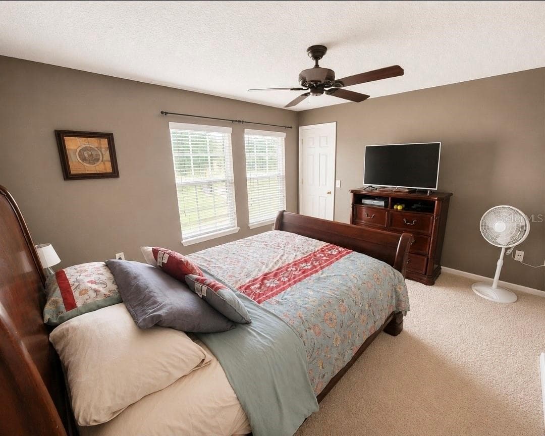 32 ANGELA DRIVE — photo 10 of 30