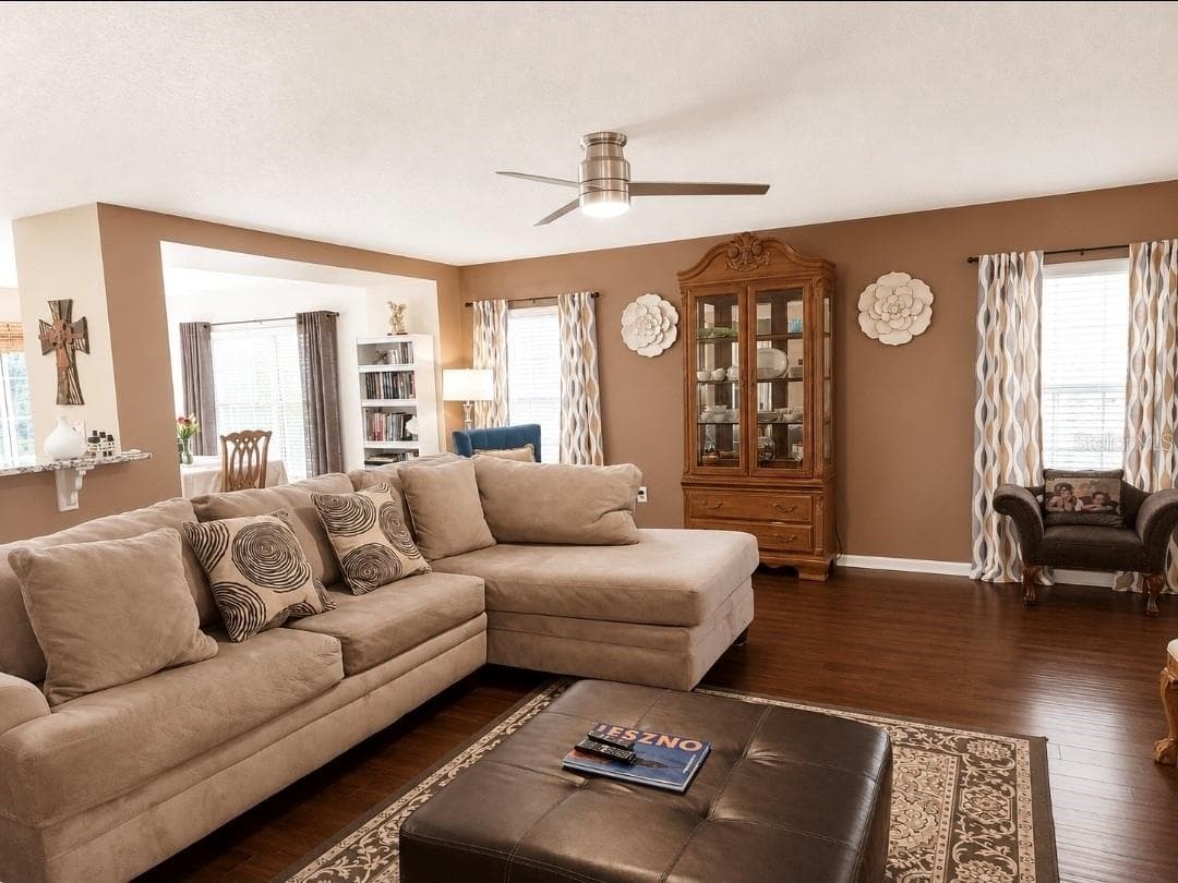 32 ANGELA DRIVE — photo 5 of 30