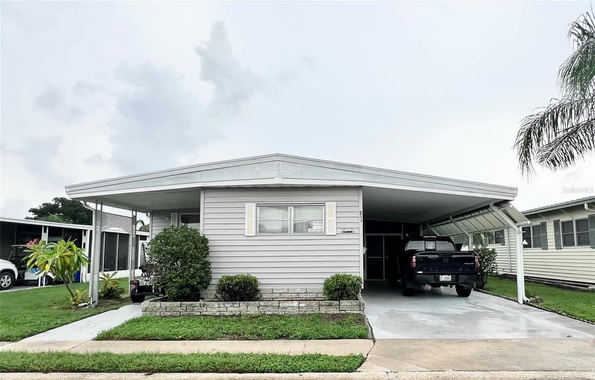 1100 BELCHER ROAD — photo 3 of 4