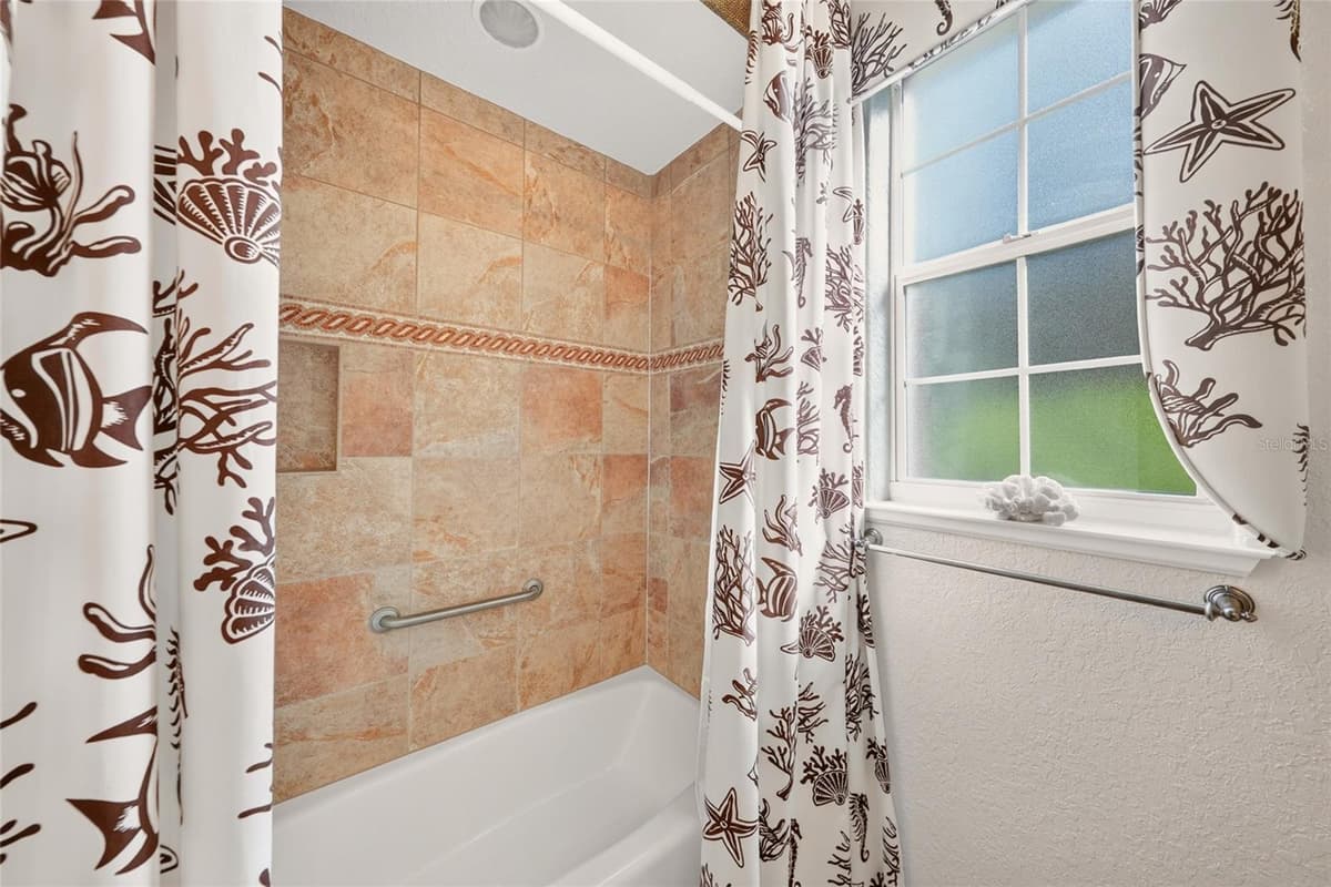 2063 LAKE RIDGE DRIVE — photo 44 of 75