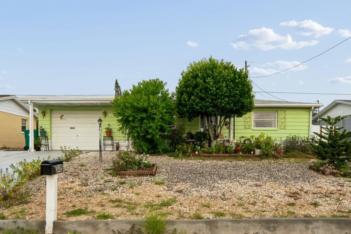 3415 CLYDESDALE DR — photo 1 of 42