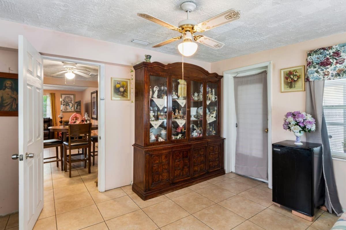 3415 CLYDESDALE DR — photo 19 of 42