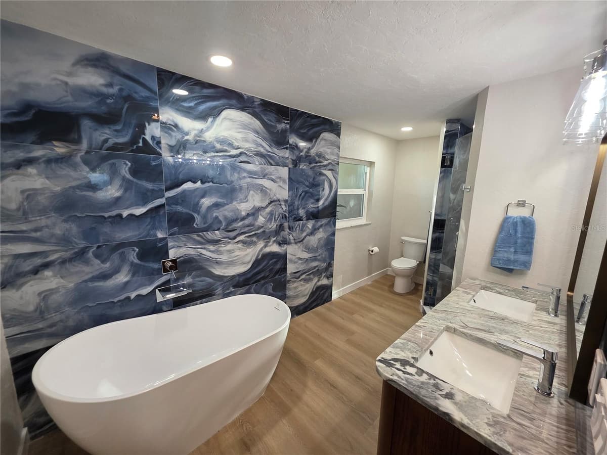 63 OAKWOOD DRIVE — photo 13 of 52