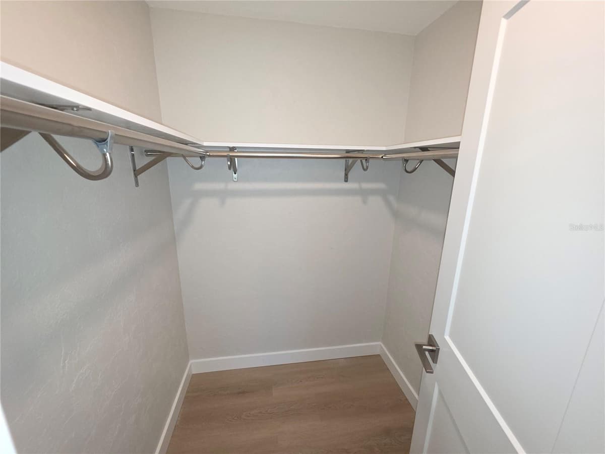 63 OAKWOOD DRIVE — photo 27 of 52