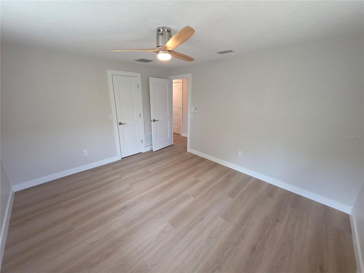 63 OAKWOOD DRIVE — photo 25 of 52