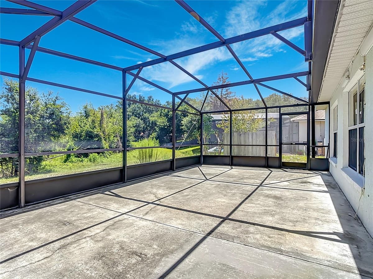 15405 MARGAUX DRIVE — photo 34 of 43
