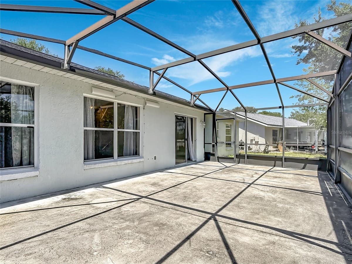 15405 MARGAUX DRIVE — photo 36 of 43