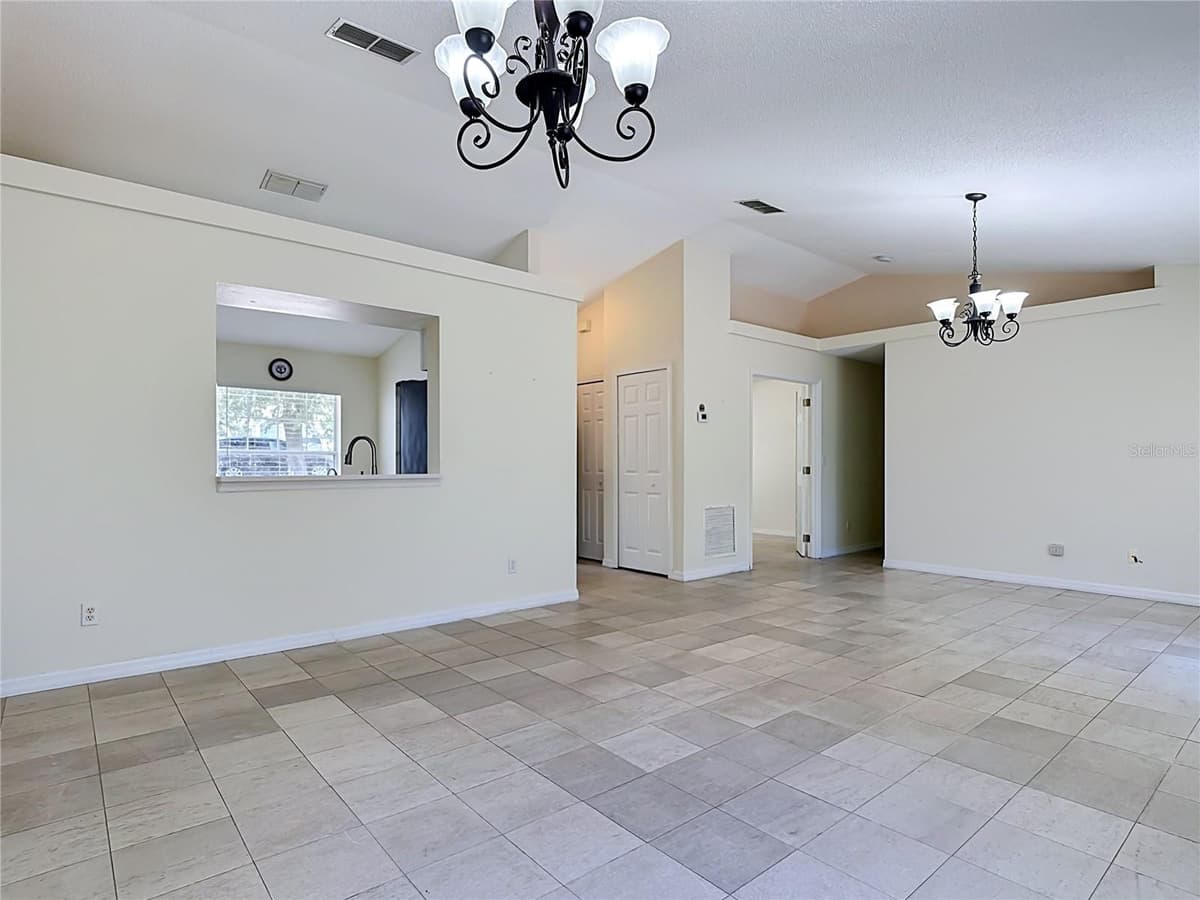 15405 MARGAUX DRIVE — photo 11 of 43