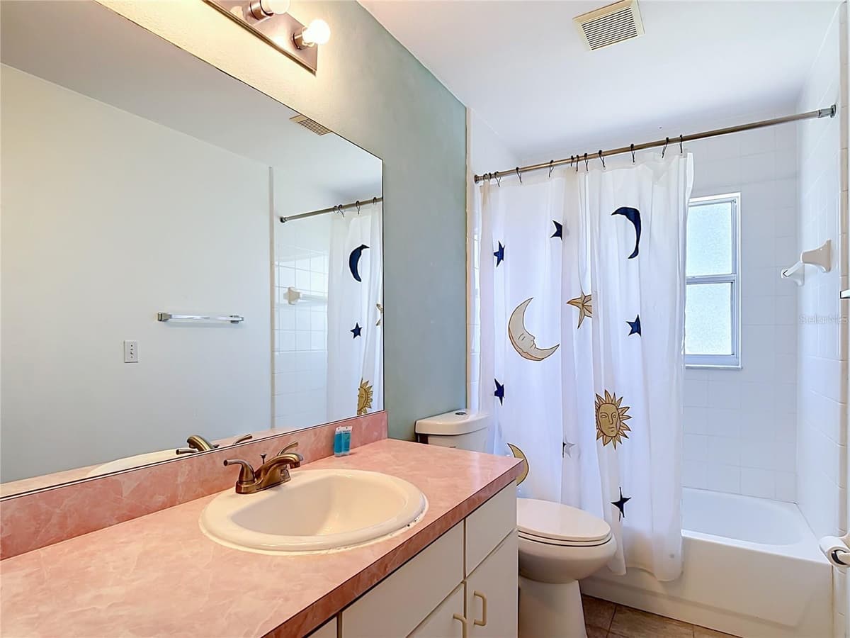 15405 MARGAUX DRIVE — photo 31 of 43