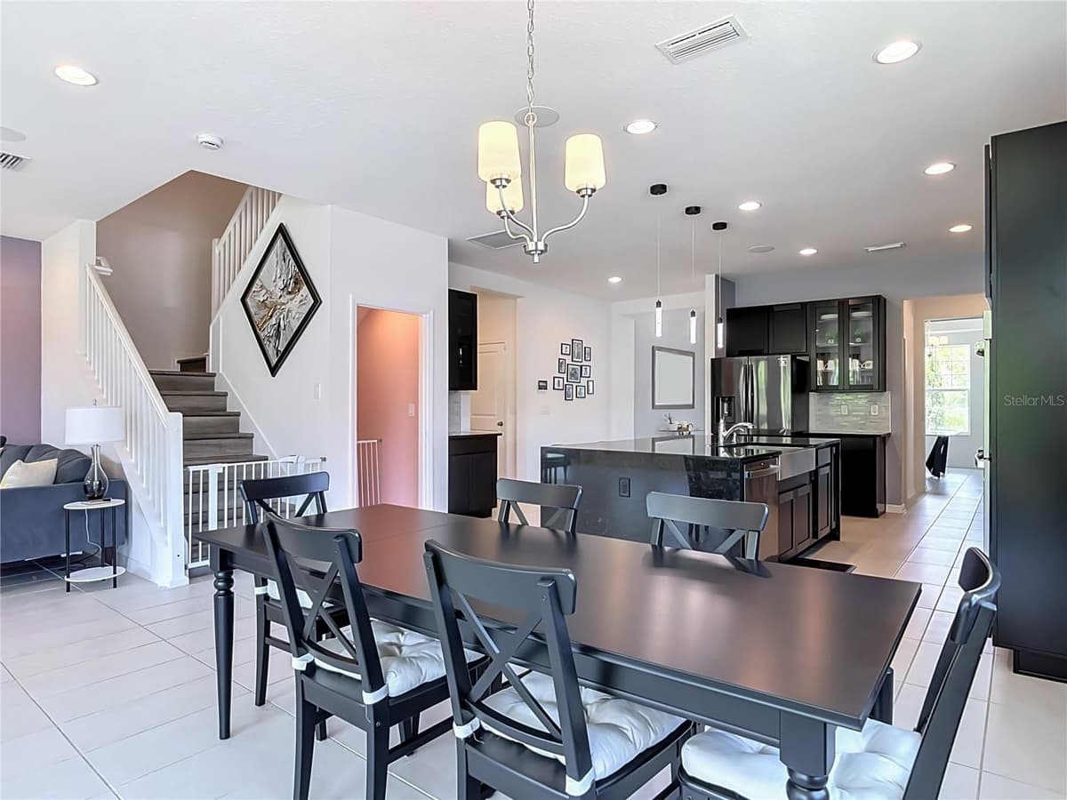 720 TREEHOUSE LOOP — photo 15 of 67