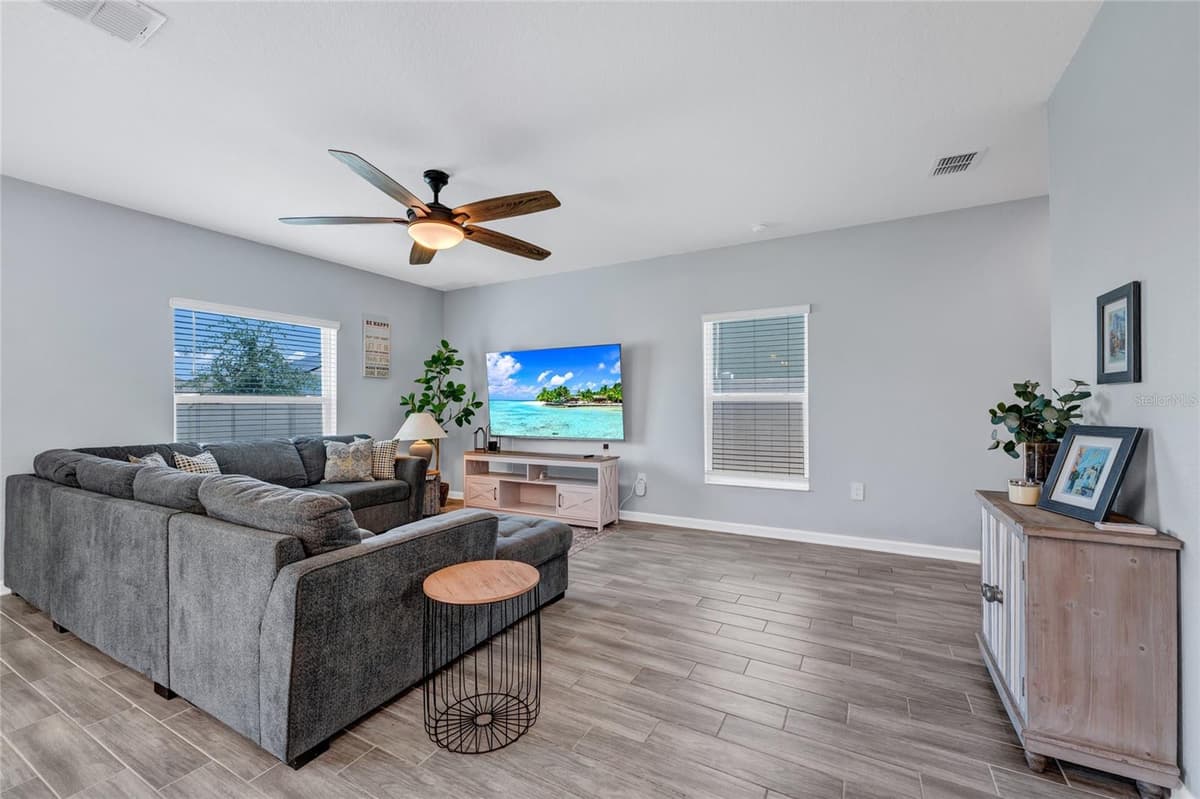 6939 WILSON PASTURE AVENUE — photo 11 of 44