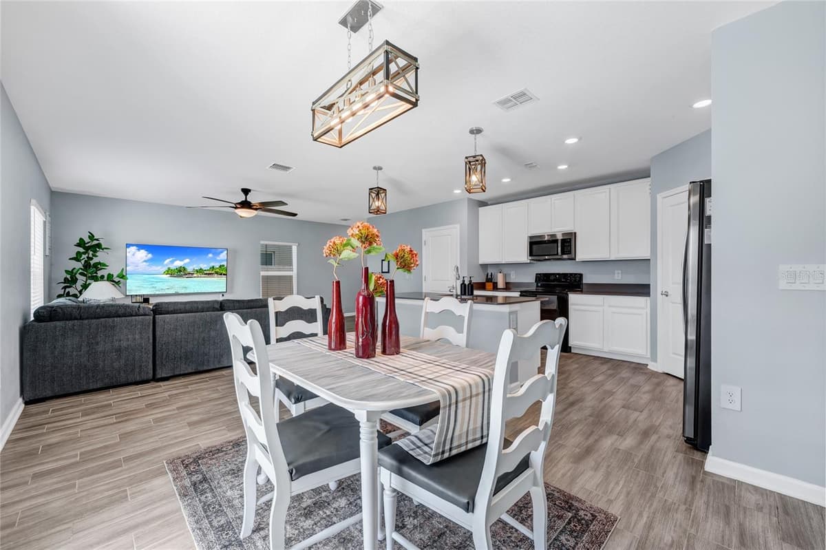 6939 WILSON PASTURE AVENUE — photo 13 of 44