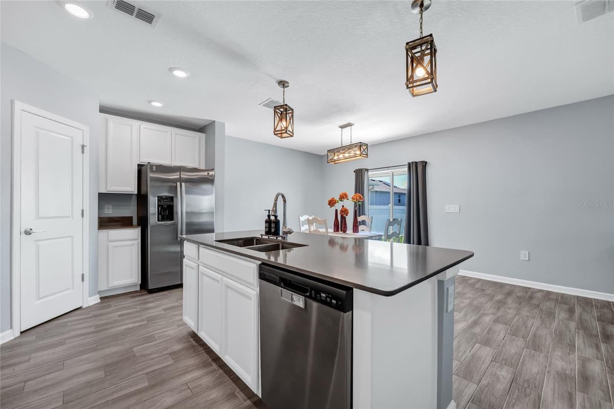 6939 WILSON PASTURE AVENUE — photo 7 of 44