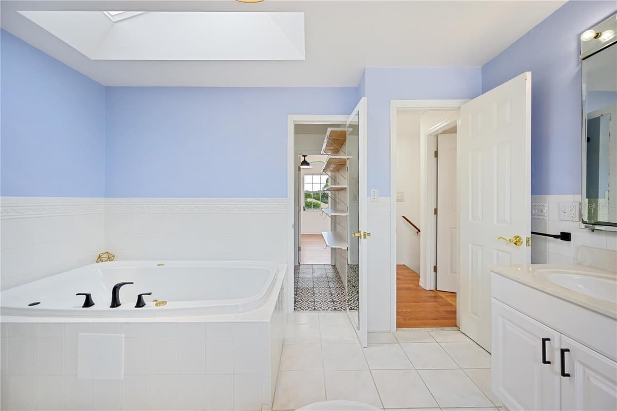 617 KERNEYWOOD STREET — photo 37 of 58