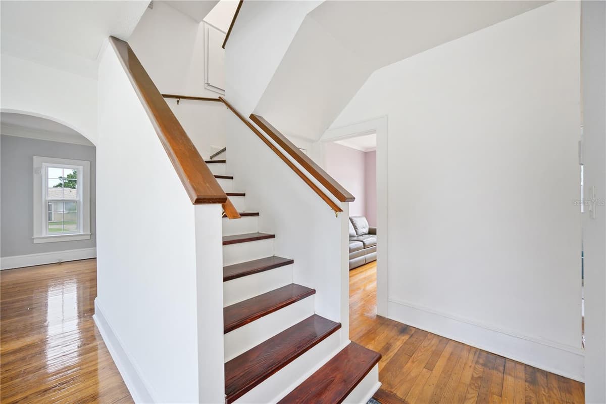 617 KERNEYWOOD STREET — photo 14 of 58