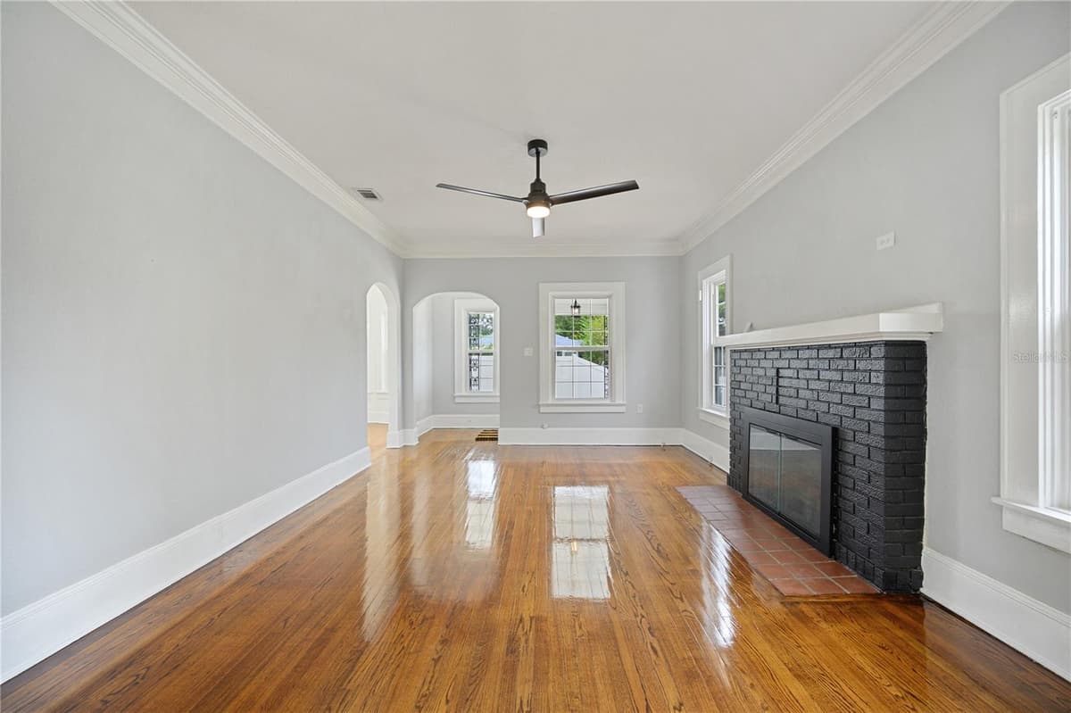 617 KERNEYWOOD STREET — photo 5 of 58