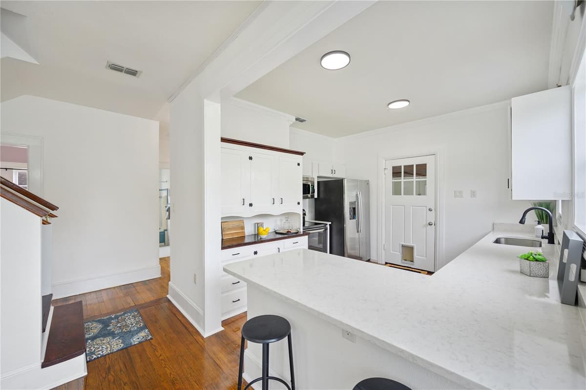 617 KERNEYWOOD STREET — photo 11 of 58